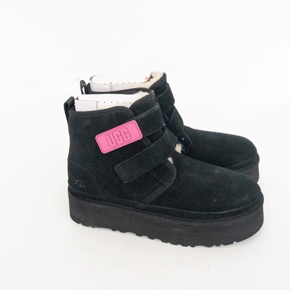 UGG Girl. Neumel Platform Boots. - Picture 8 of 15